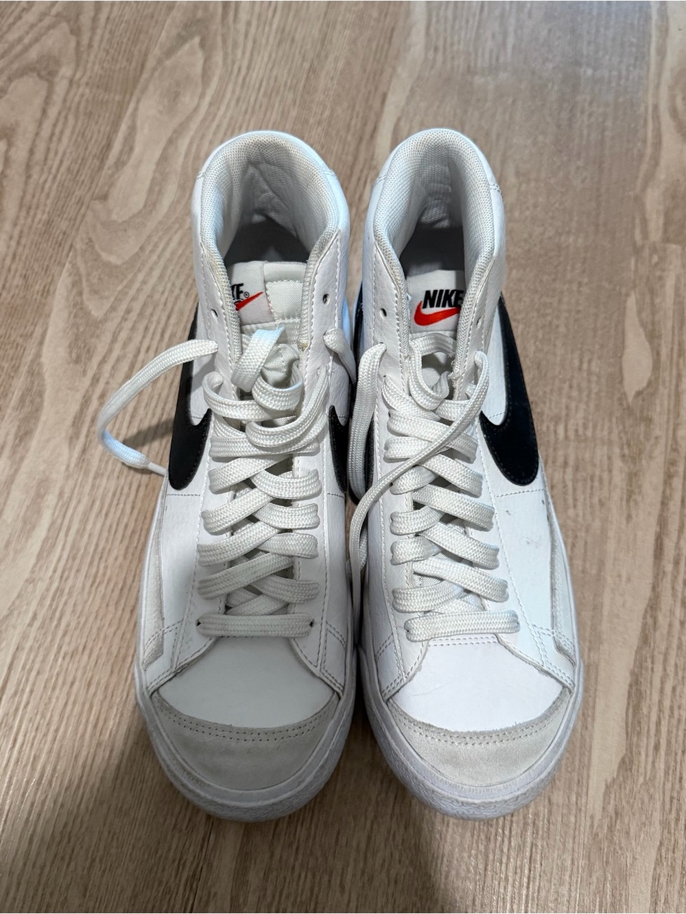 Nike Blazer Mid '77 Vintage White Black Size 6.5Y Kids = 8 Women’s Sneakers